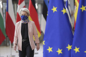 Poljaci posvađali vrh EU: Parlament Evropske unije tuži Ursulu fon der Lajen!?