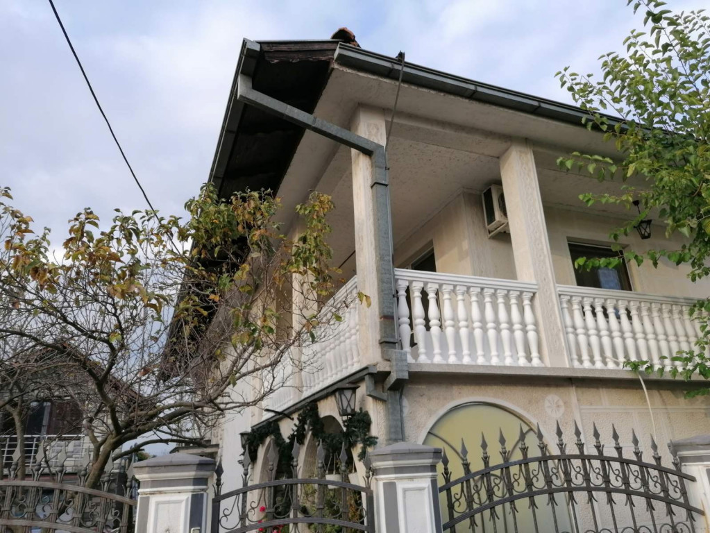 Osumnjičeni hladnokrvno posmatrao sahranu Đokića i jecaje Goranove majke: Stručnjaci otkrivaju kakav je čovek ubio Đokiće?