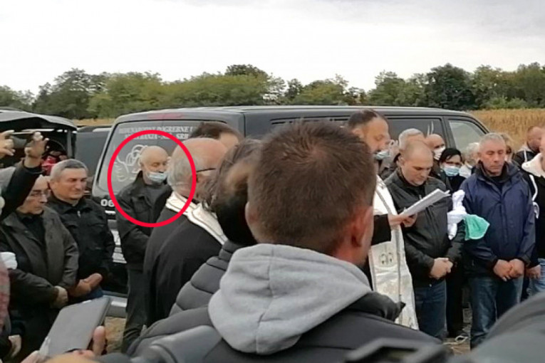 Ekskluzivno! Osumnjičeni za ubistvo Đokića hladnokrvno stajao pored sanduka: Niko nije ni slutio.... (FOTO+VIDEO)