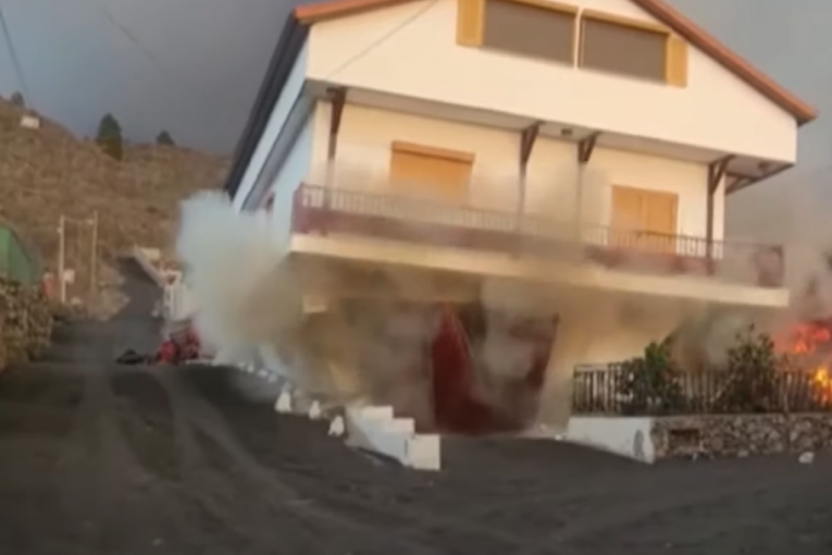 Lava prži sve pred sobom na La Palmi: Dostiže temperaturu od 1075 stepeni, a ovako je uništila kuću kao od šale (VIDEO)