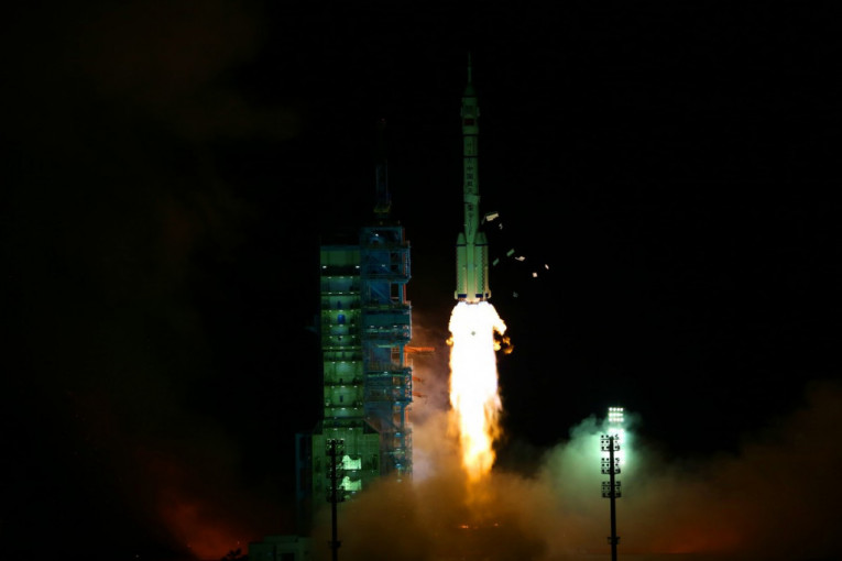 Zapad strepi od kineskih hipersoničnih raketa: Peking se brani da su to samo svemirske letelice