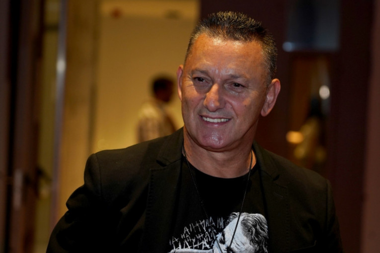 Asminovi roditelji očajni zbog sina: "Osramotio je celu porodicu" A tek za Maju šta su sve rekli...