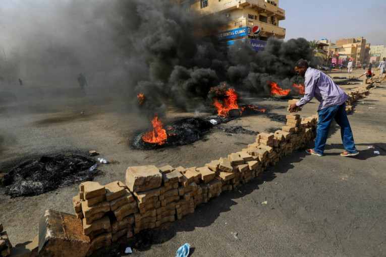 Državni udar u Sudanu: Dve osobe ubijene, 80 ranjeno nakon puča
