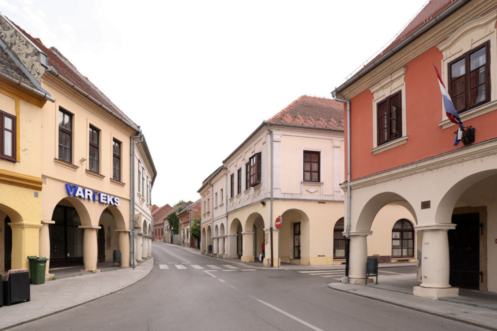 Antisrpska eksplozija u Hrvatskoj: Ustaška ikonografija, protesti i pritisci pred 18. novembar!