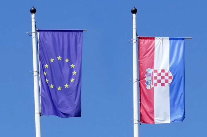 Hrvatske vlasti pozvale svoje građane da napuste Ukrajinu