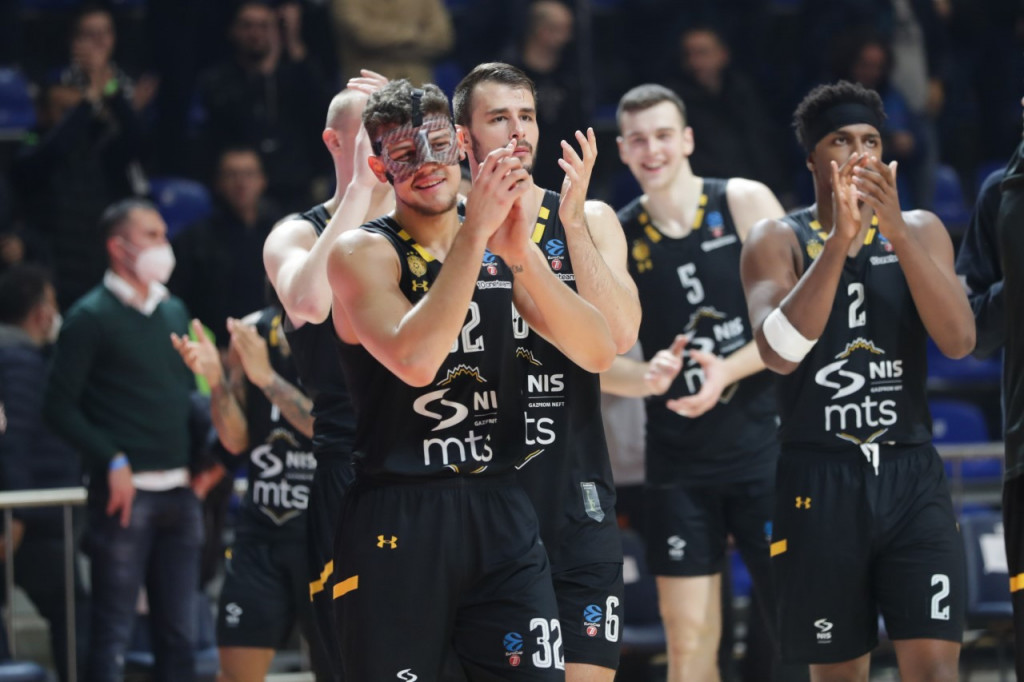 Dosta nebrige, pašće nekom reflektor na glavu! Mijailović najavio svoju kandidaturu za mesto predsednika JSD Partizan