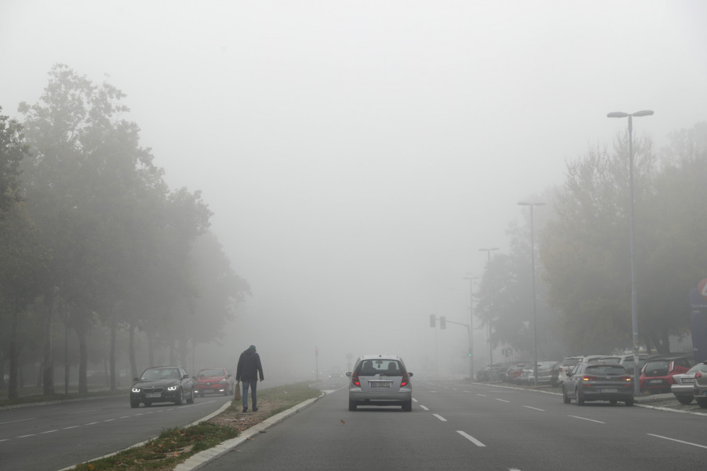 Oprez, magla je svuda: U Severnoj Bačkoj se ne vidi ni prst pred okom