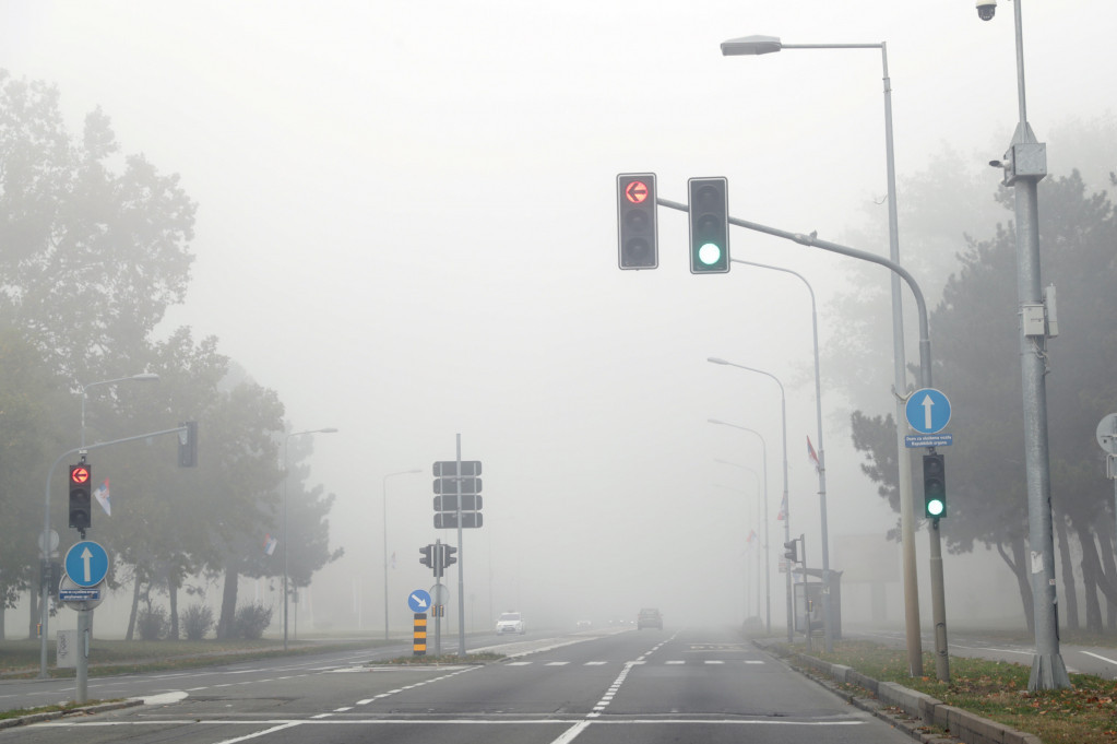 Dobri uslovi za vožnju u većem delu Srbije, magle ima kod petlje Leskovac