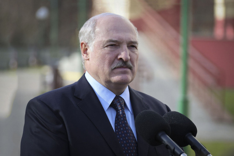Lukašenko: Belorusija će oštro odgovoriti na gomilanje trupa duž zapadne granice