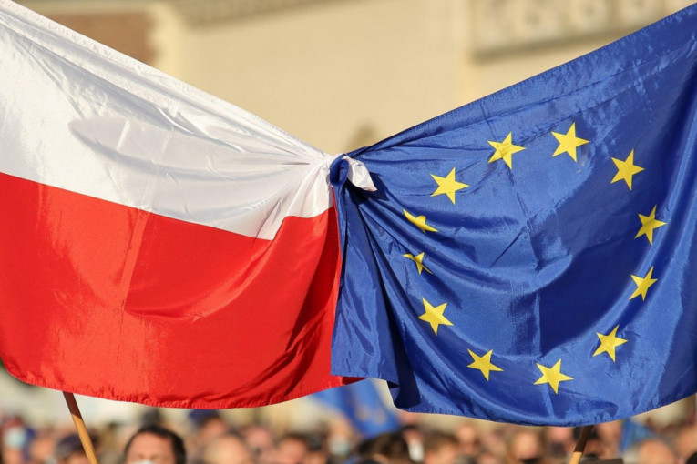Novi "rat" u EU! Nakon što je Poljska žestoko optužila Nemačku, oglasio se i premijer Moravjecki