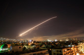 Vazdušni napad na sirijski aerodrom: Izrael ispalio više projektila (VIDEO)
