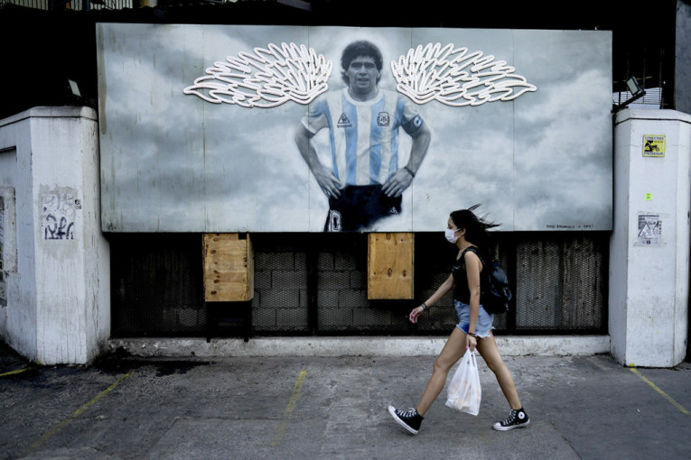 Maradona sahranjen bez srca: Lekar otkrio da je bilo teško pola kilograma, neki su ga želeli za sebe