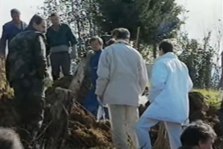 Tri decenije od etničkog čišćenja u operaciji "Otkos": Srbi svirepo ubijani klanjem, a nekolicina je i spaljena (FOTO)