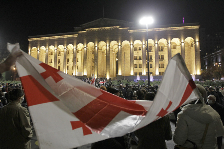 Širom Ukrajine objavljena vazdušna uzbuna; Mađarska blokirala pomoć od pola milijarde evra za naoružavanje Kijeva