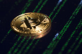 Debakl bitkoina zbog novog soja korona virusa: Najpopularnija kriptovaluta pala za osam odsto