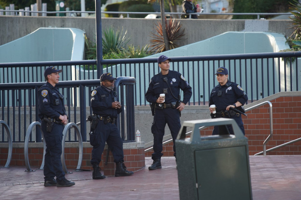 Mladić ubio starijeg čoveka! Raskomadano telo strpao u kofer i bacio niz reku