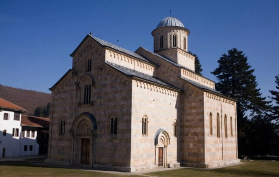 Uspeo je i "prijatelje" da okrene protiv sebe: Sve glasnije kritike na račun Aljbina Kurtija, da li je ovo početak kraja njegove vlade?