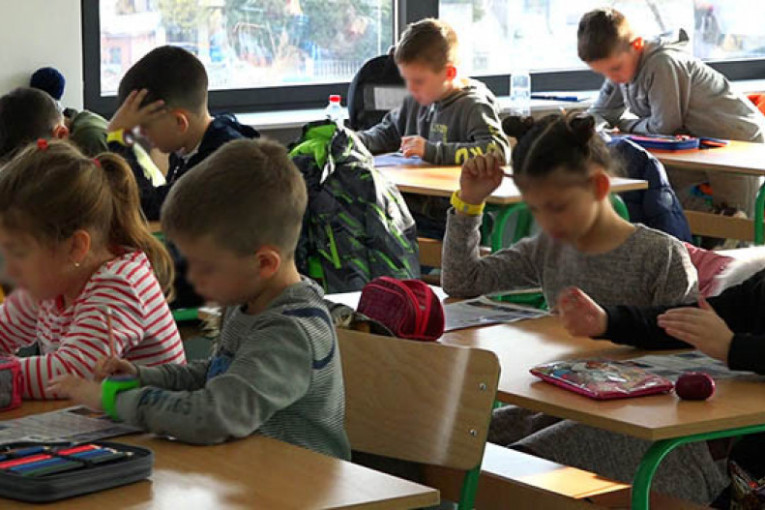 Batut izdao saopštenje povodom omikrona: Evo ko ne bi trebalo da dolazi u školu - objavljene i mere prevencije!