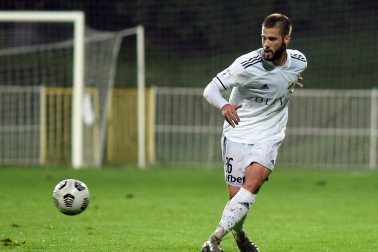 Mali gradski derbi za početak: Čukarički posle poraza od Partizana ide u "Gnezdo zmajeva"