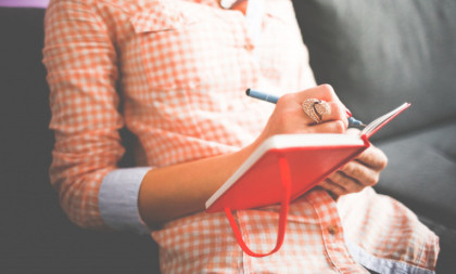 Kako vođenje dnevnika zahvalnosti menja način na koji vaš mozak vidi svet i smanjuje stres?