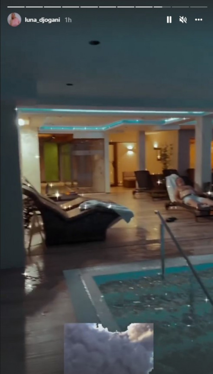 Da objasnim dušebrižnicima: Luna sve zabrinula slikom krvavih usana, pa brzo dala obrazloženje (FOTO)