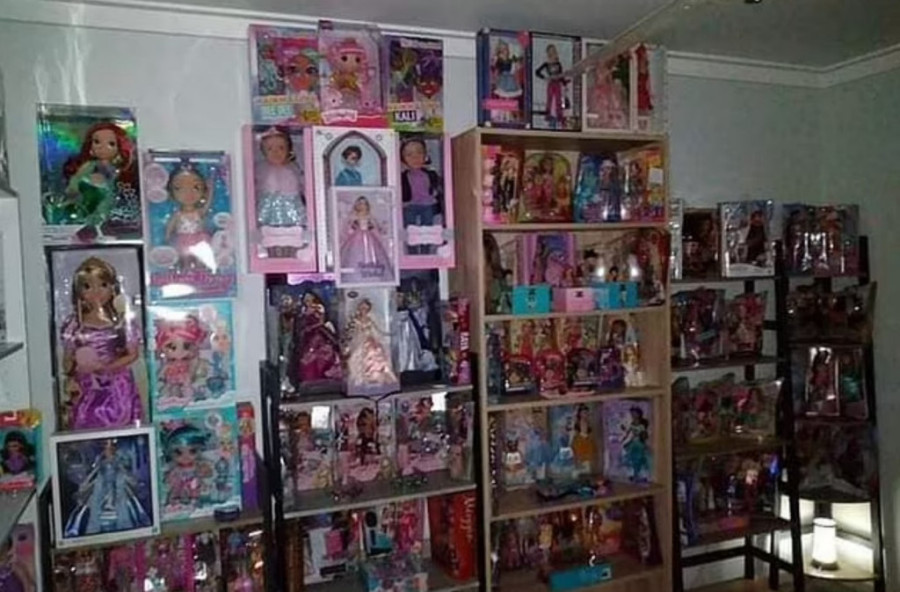 Zastrašujući detalji o životu otmičara male Klio (4): Bio je opsednut lutkama, devojčicu je primetio još na Fejsbuku (FOTO)