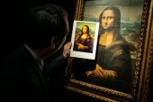Da li je Mona Liza samo žena ili Da Vinčijev ljubavnik? Šokantno otkriće na čuvenoj slici (FOTO)