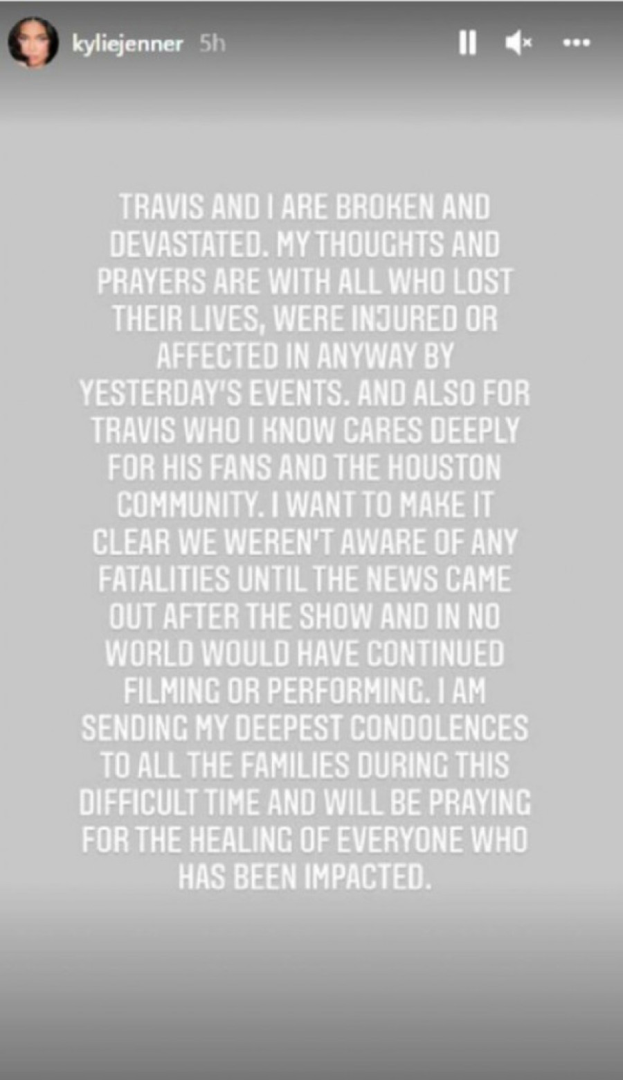 Trudna Kajli Džener bila na koncertu repera na kojem je poginulo osam osoba: Slomljeni smo