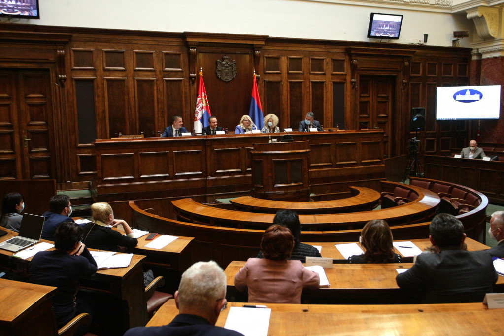 Poznat datum referenduma o promeni Ustava Srbije!