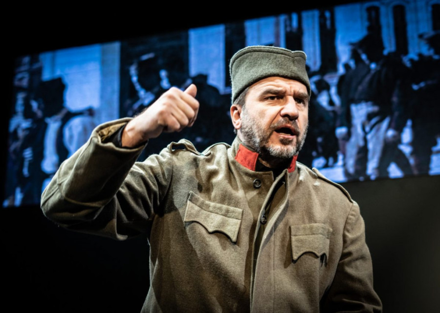 Svaki vaš uzdah čujem i svaku suzu vidim: "Knjiga o Milutinu" sa Nenadom Jezdićem 350. put u Zvezdara teatru (FOTO)