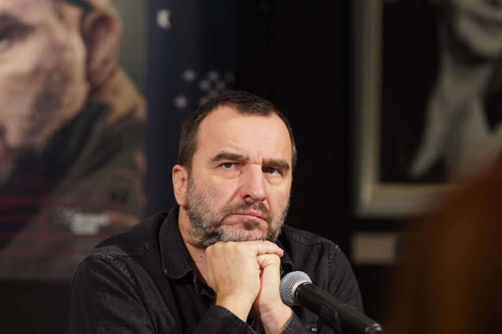 Neverica, pobožna tišina i suze u publici: Nenad Jezdić o čuvenoj monodrami "Knjiga o Milutinu" (FOTO)