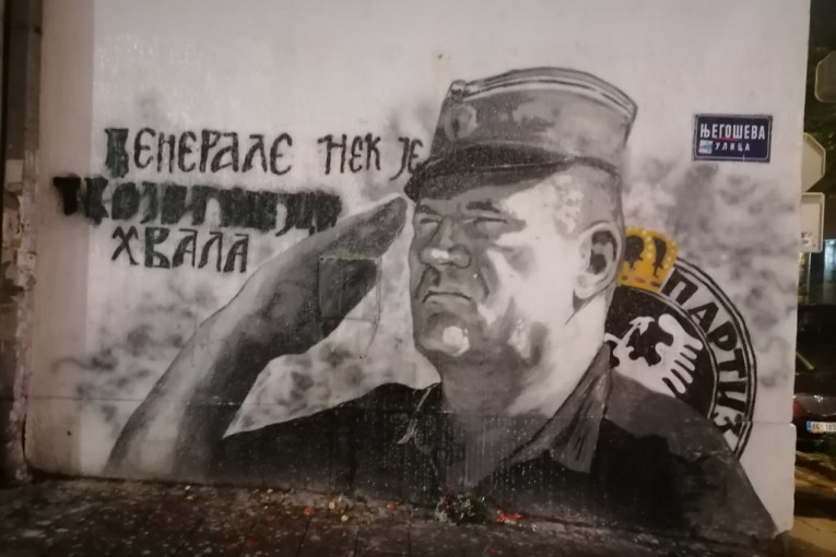 Uništeno više grafita podrške Ratku Mladiću u Novom Sadu