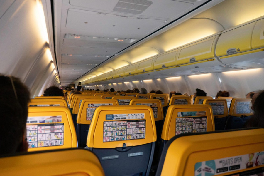 Nedavno je buknuo požar u avionu, a jedan uređaj je krivac! Znate li koji su to nebezbedni aparati i gde bi trebalo da ih držimo tokom leta?