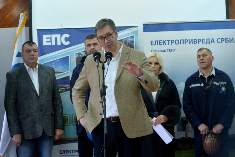 Predsednik u Obrenovcu: Da nemamo ugalj, morali bismo da ugasimo struju u 10 najvećih gradova (FOTO)