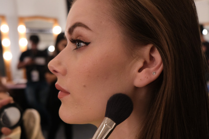 Samo vam odmažu: Ovih sedam mitova o šminkanju morate što pre da zaboravite