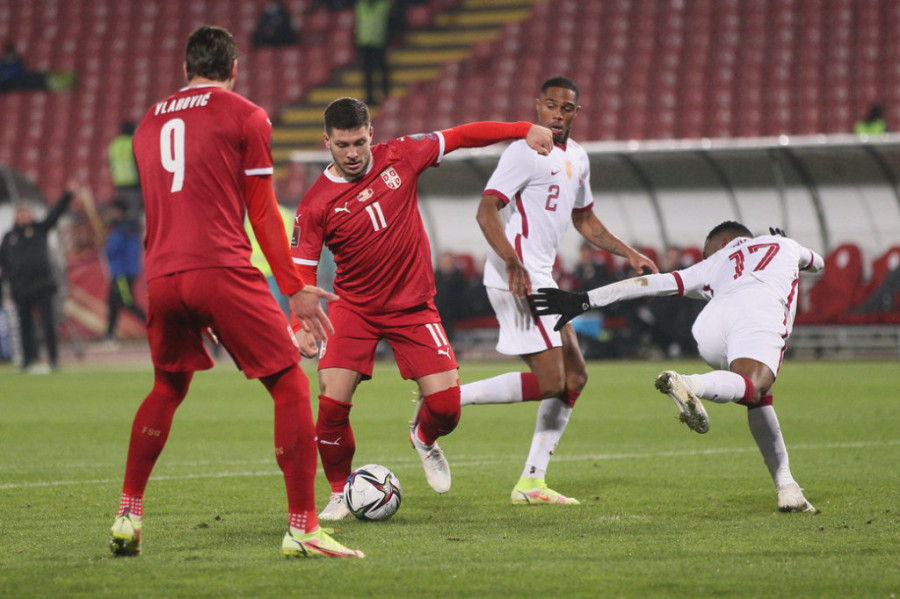Kakvu bombu sprema Napoli, raduje se i Piksi! Jović stiže na Maradona stadion