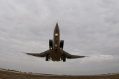 Rusi oborili ukrajinski  avion Su-24! (VIDEO)
