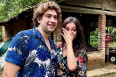 Romantična prosidba na Šri Lanki: Glumac iz serije "Igra sudbine" zaprosio koleginicu na neobičan način (VIDEO)