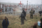 Tokom nemira na granici: Migranti povredili sedam poljskih policajaca