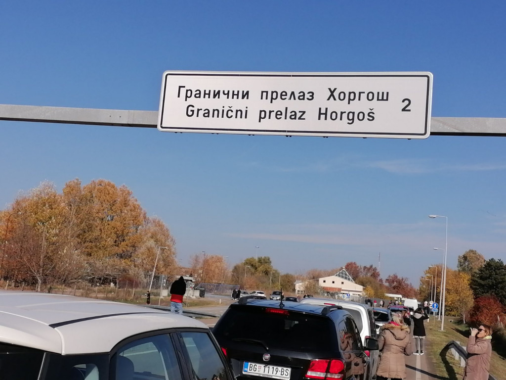 Produženo radno vreme na graničnim prelazima tokom praznika: Biće otvorene sve raspoložive trake
