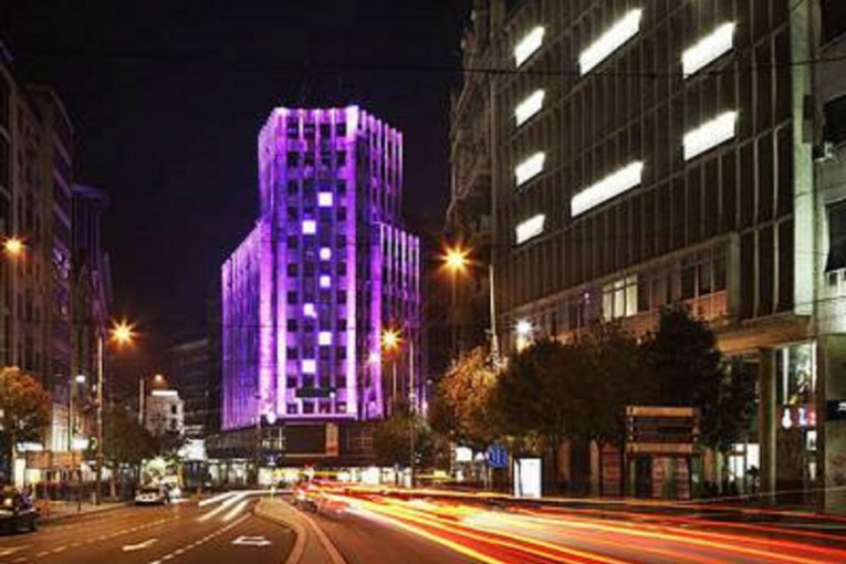 Beograd obeležava borbu protiv raka i prevremeno rođenih beba: Evo gde će svetleti plave i ljubičaste boje