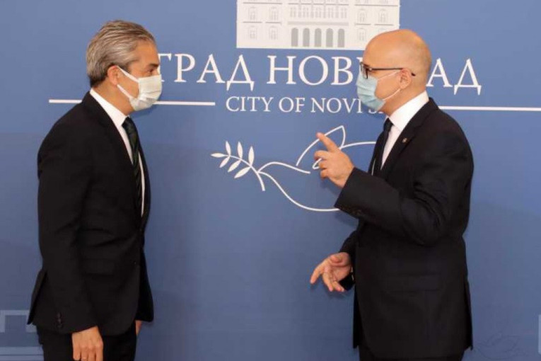 24SEDAM NOVI SAD Vučević se sastao sa ambasadorom Turske