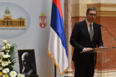 Održana komemoracija Muameru Zukorliću: Predsednik Vučić izjavio "činio je sve da bude dobro Srbima i Bošnjacima, ostaće nezaboravljen"