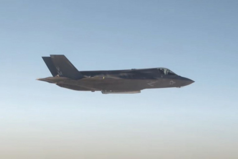 Srušio se britanski "nevidljivi" : Lovac F-35 pao u Sredozemno more