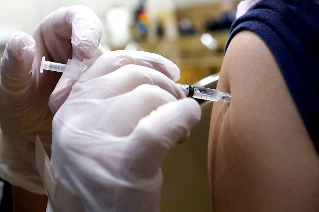 "Svet bi mogao da zaboravi na zaključavanja": Rusi od omikrona prave živu vakcinu!?