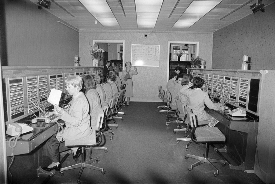 Gradski oglašivač, pokretač sata, postavljač čunjeva: Davno zaboravljena zanimanja koja su nekada bila potpuno normalna