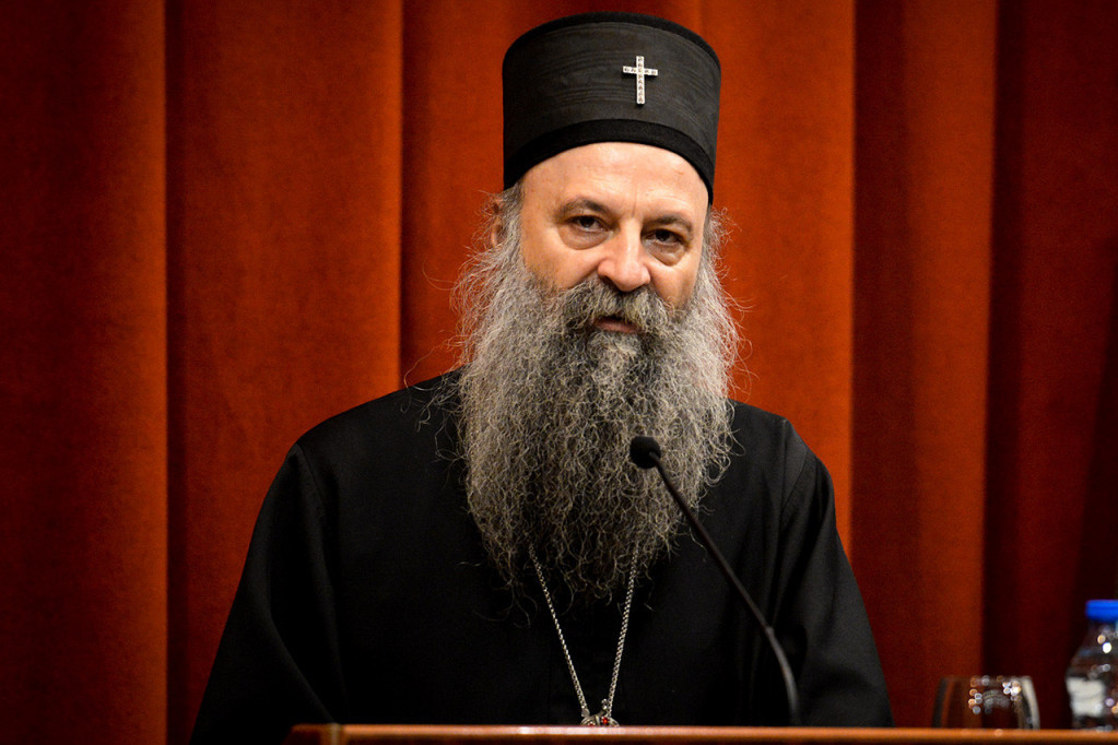 Sramota! Kosovska policija na Merdaru zabranila ulazak na KiM patrijarhu Porfiriju