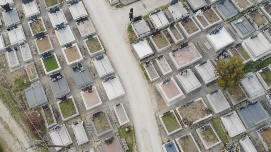 Sve manje mesta na čačanskom groblju: Broj sahrana dupliran u odnosu na prošlu godinu (FOTO)