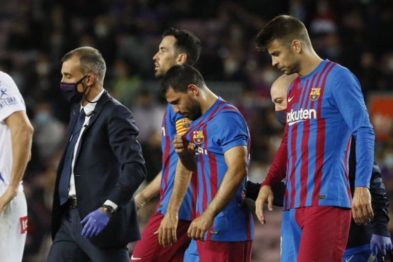 Šok u Barseloni! Tužan kraj velike karijere – Aguerovo zbogom fudbalu
