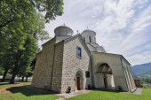 Ruskinja je u manastiru u Srbiji našla spas, pa donirala 20.000 evra! (FOTO)